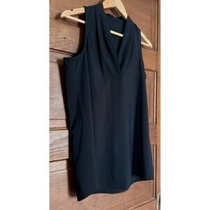 In Style Womens Black Sleeveless Pleated V-Neck Blouse High-Low Hem Top M 14769Z